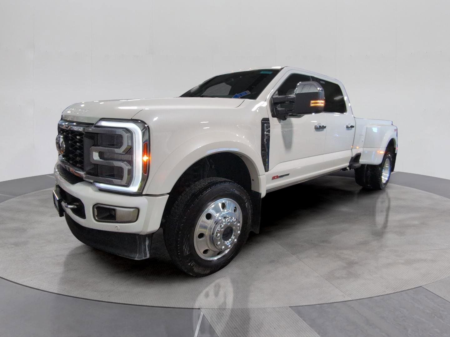 2024 Ford F-450SD Platinum DRW