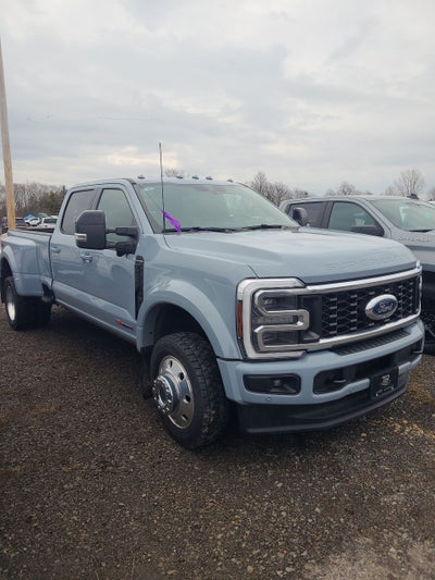 2025 Ford F-450SD Platinum DRW