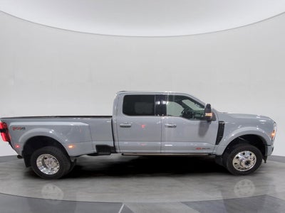 2025 Ford F-450SD Platinum DRW