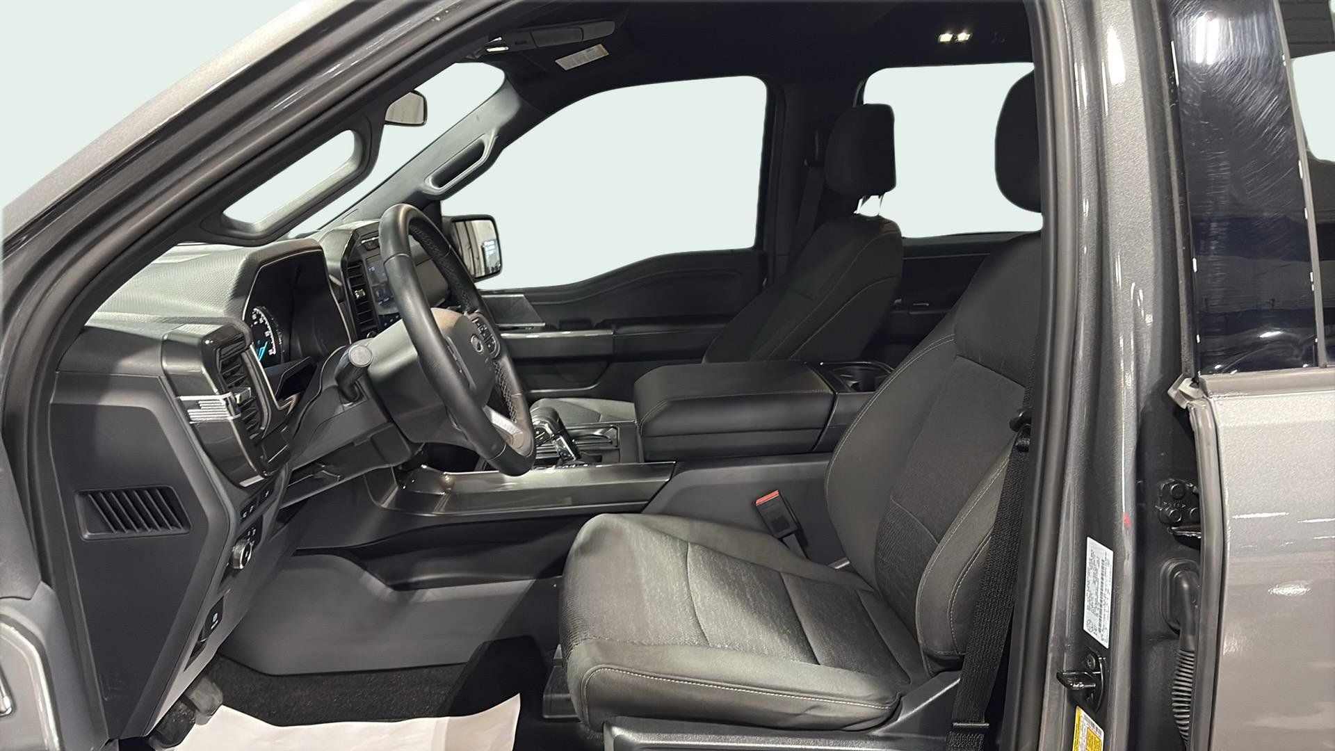 2023 Ford F-150 Base