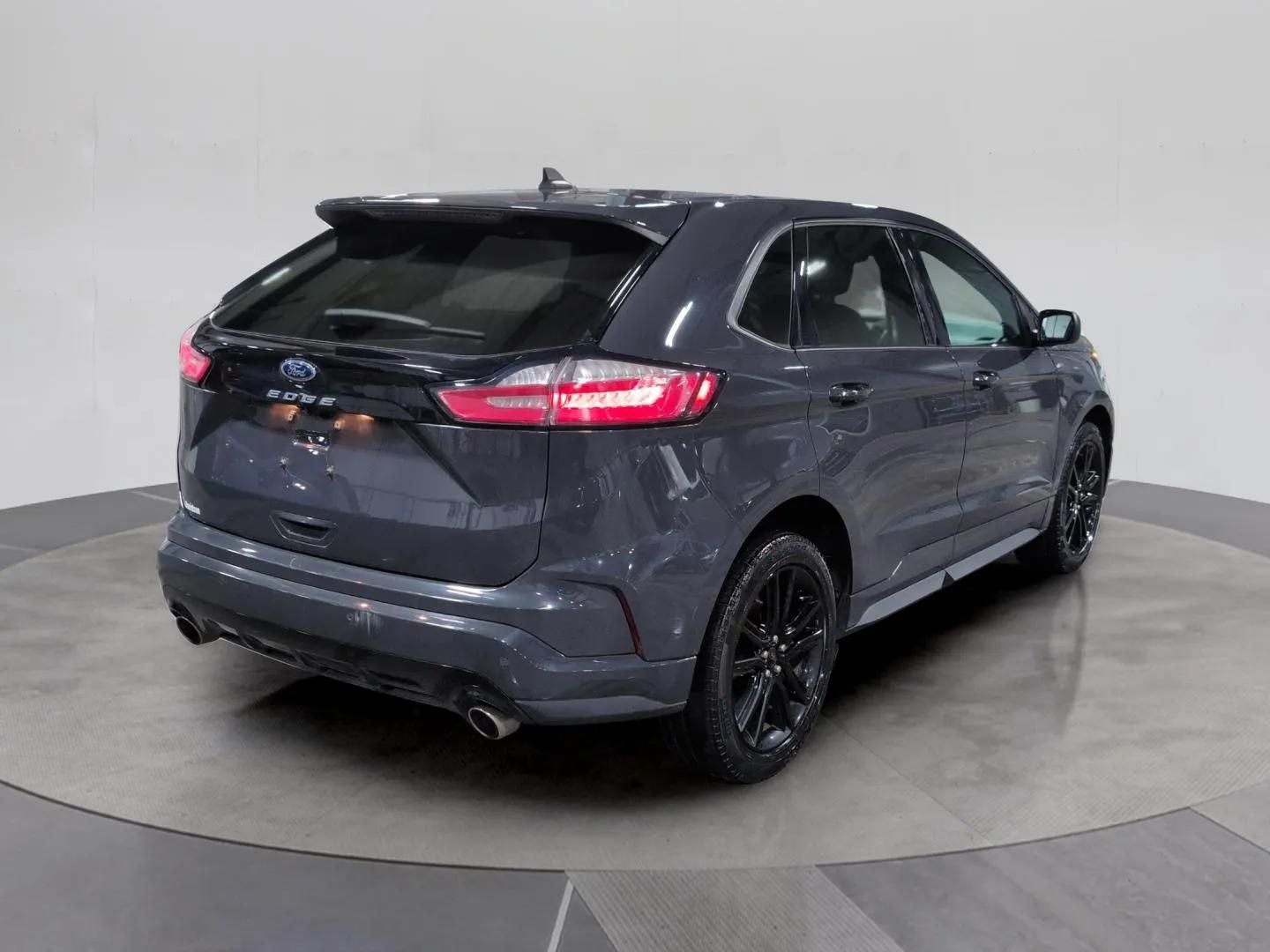 2021 Ford Edge ST Line