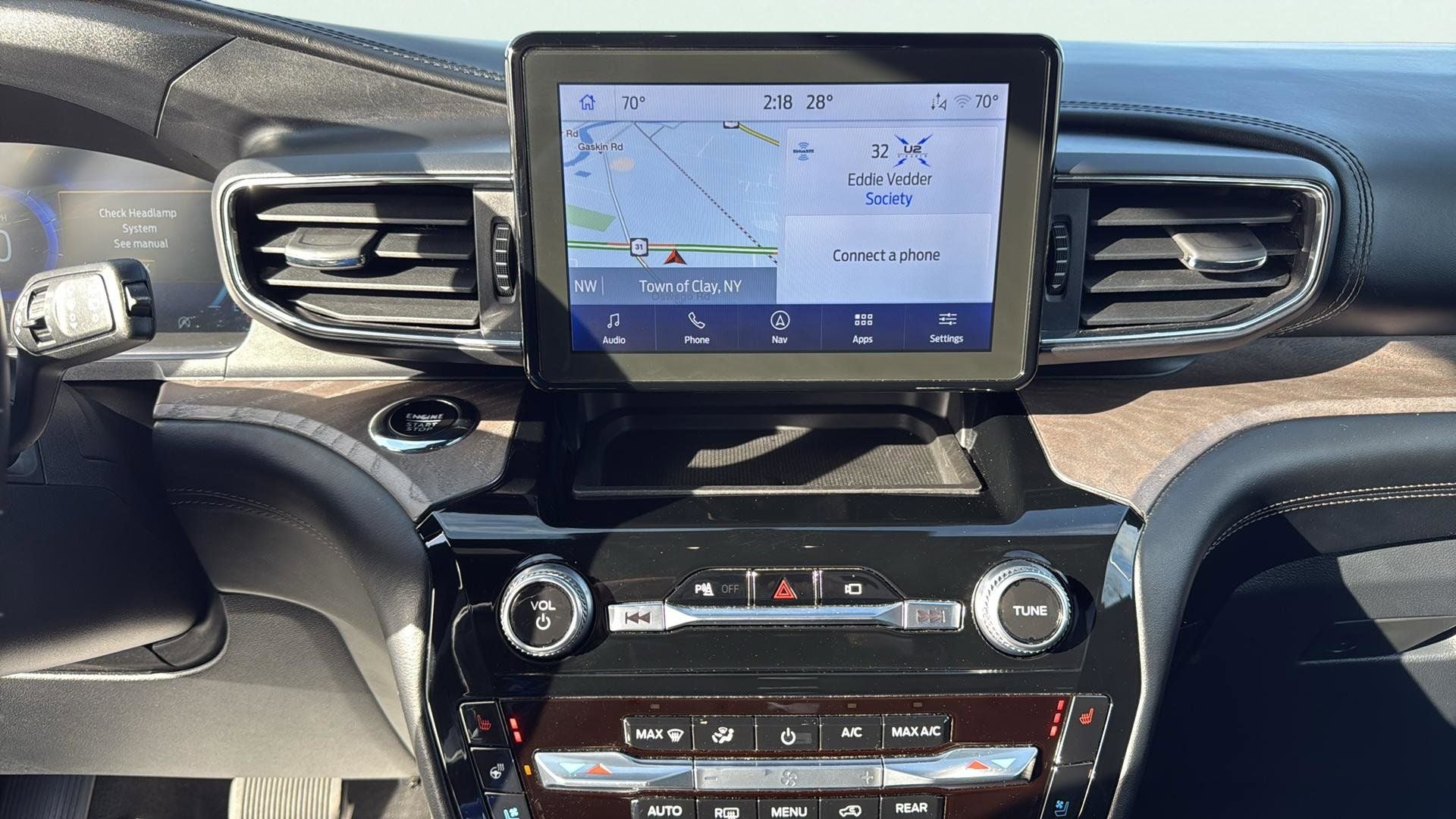 2023 Ford Explorer Platinum