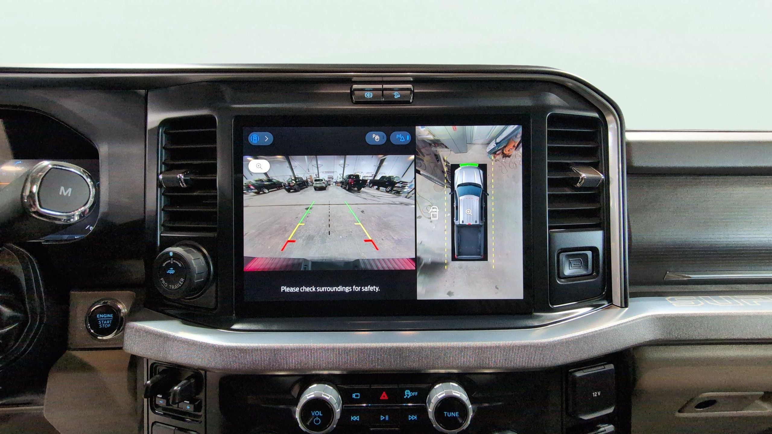 2025 Ford F-350SD Platinum