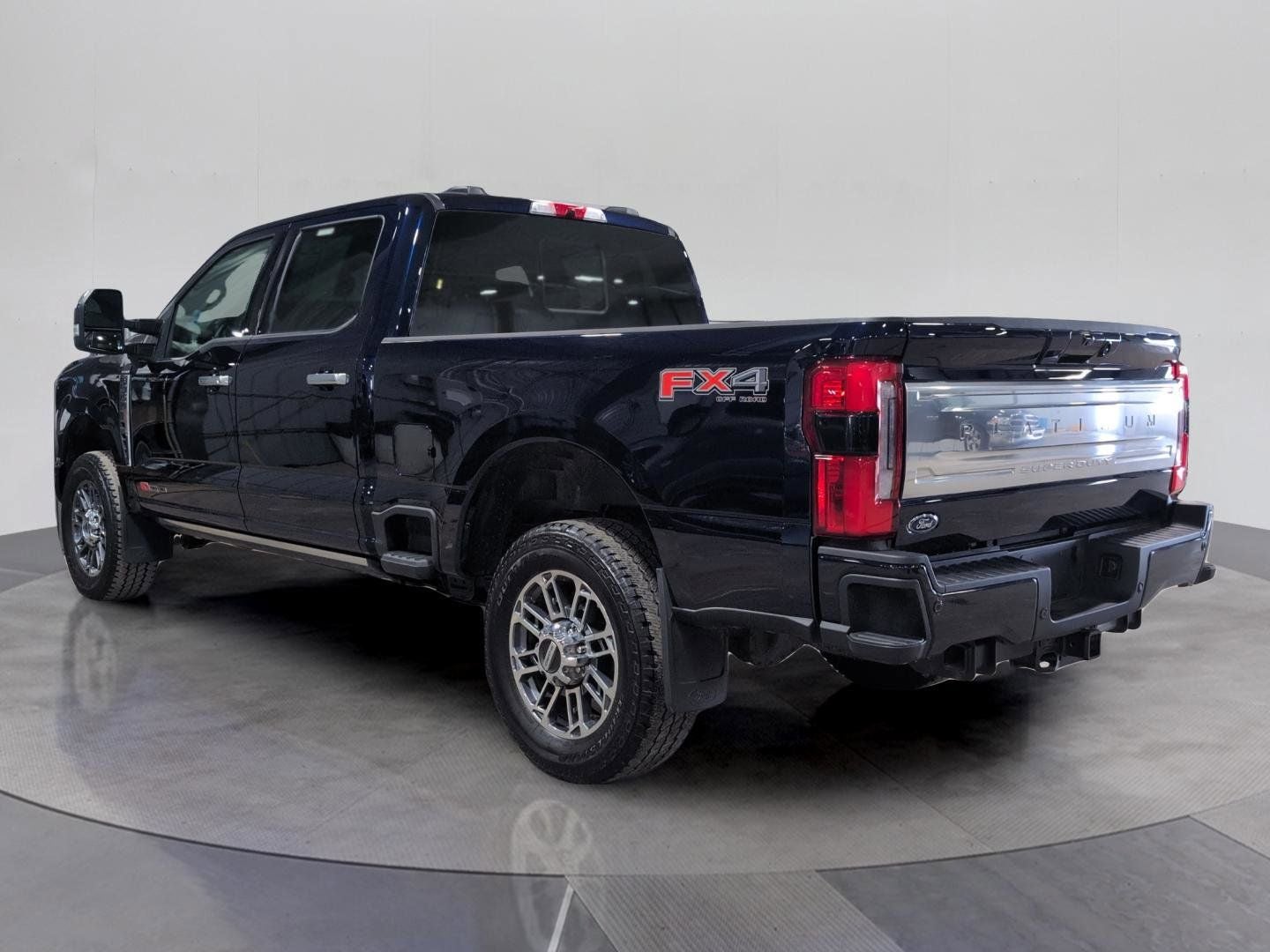 2025 Ford F-350SD Platinum