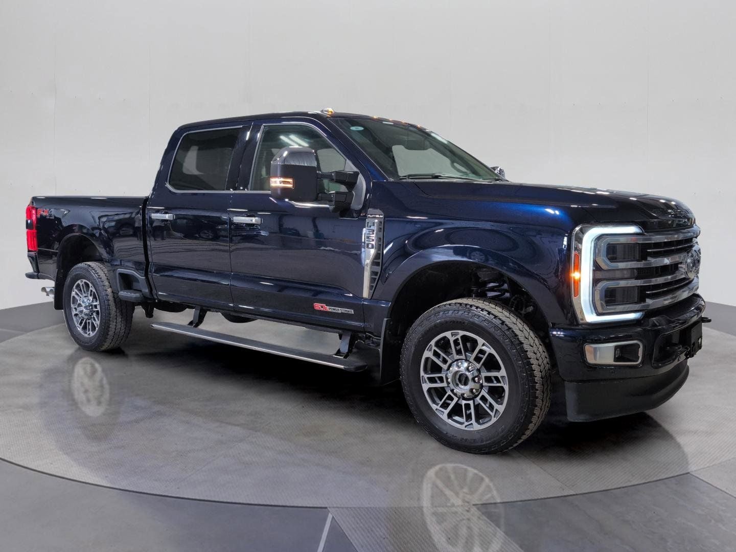 2025 Ford F-350SD Platinum