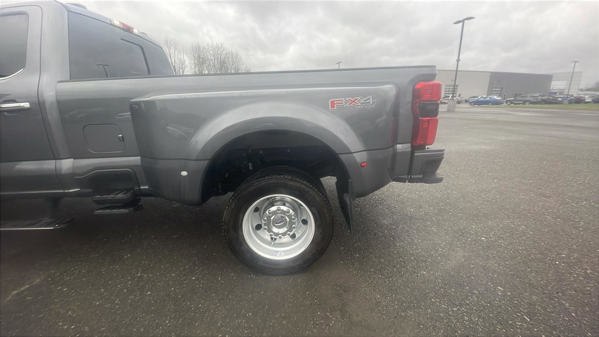 2024 Ford F-450SD Platinum DRW