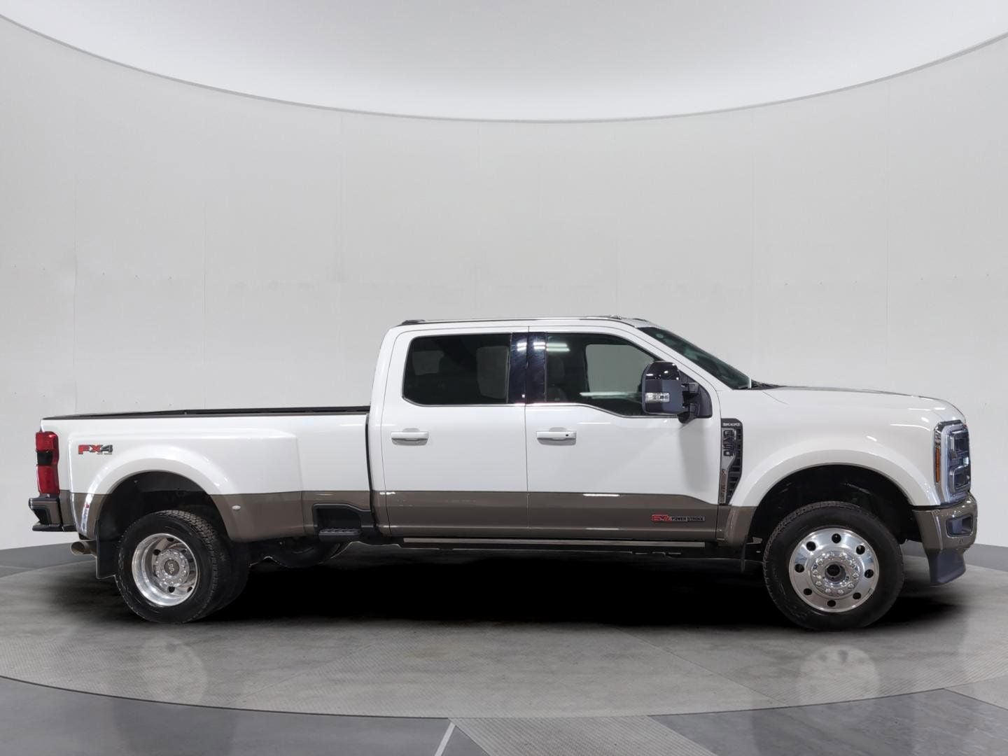 2026 Ford F-450SD King Ranch DRW