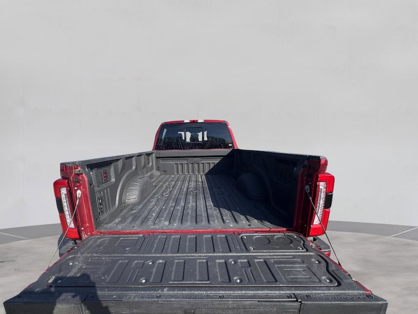 2025 Ford F-450SD Platinum DRW