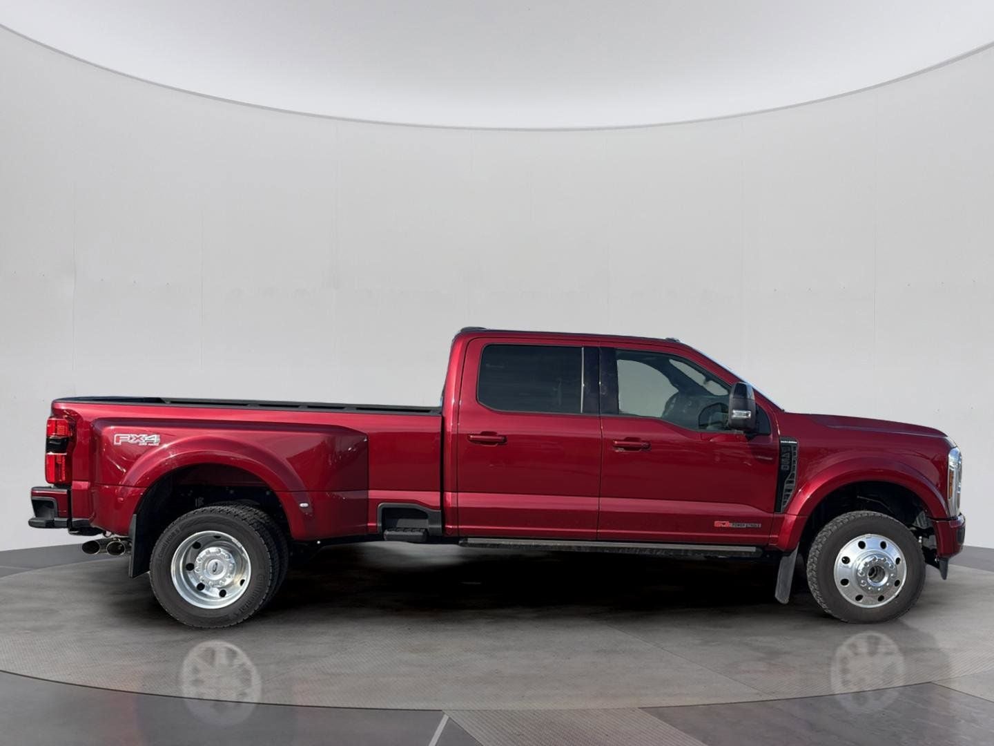 2025 Ford F-450SD Platinum DRW