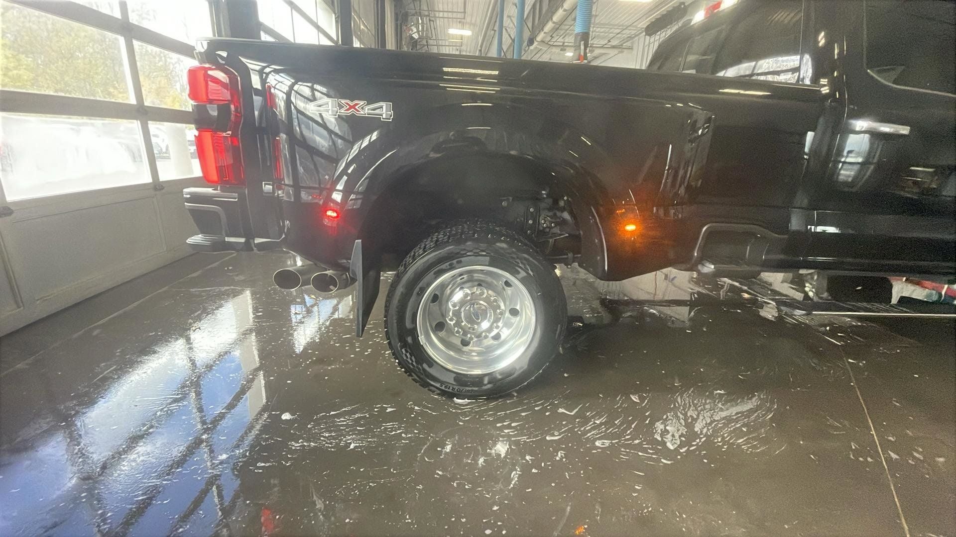 2024 Ford F-450SD Platinum DRW