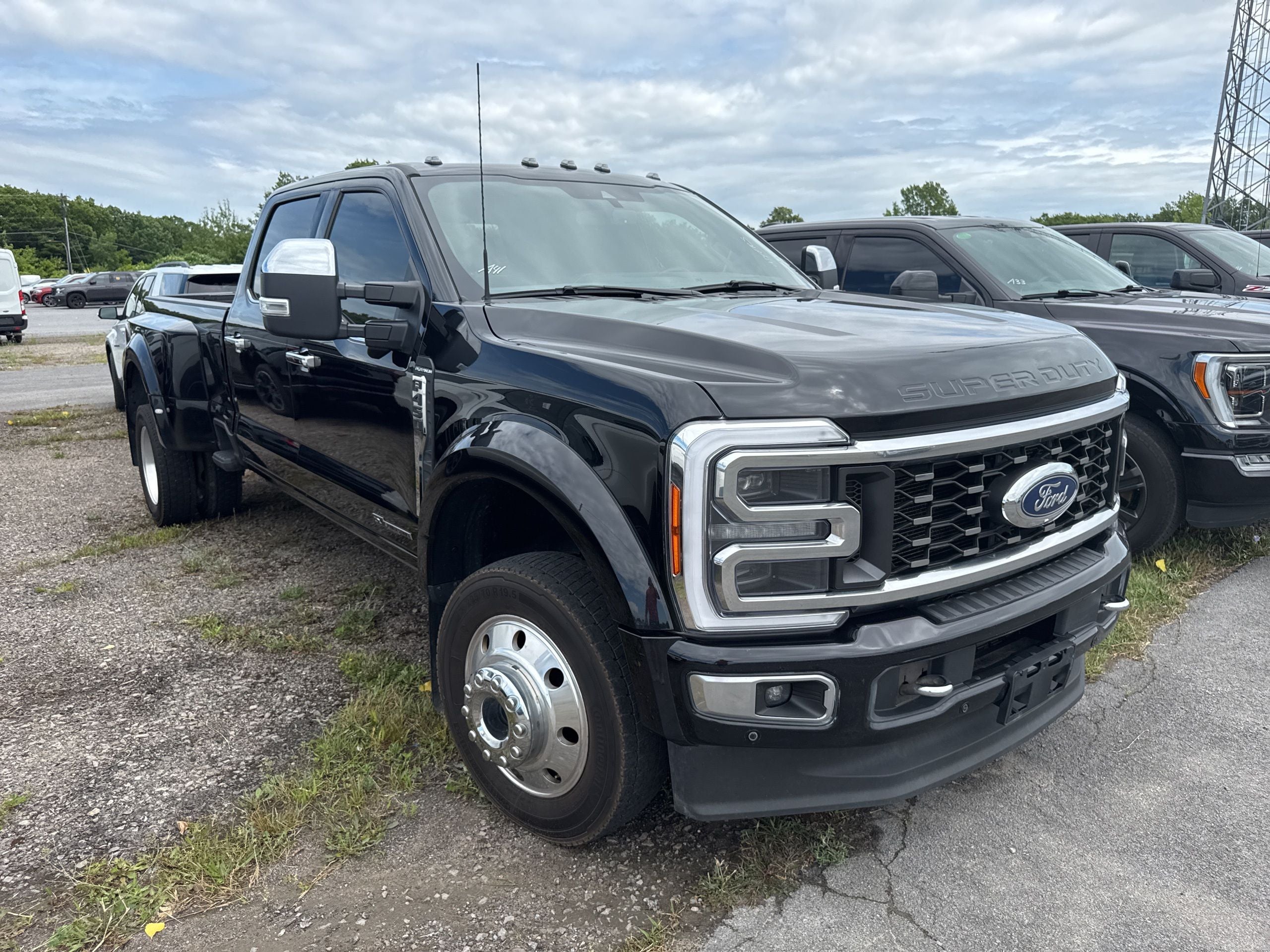 2023 Ford F-450SD Platinum DRW
