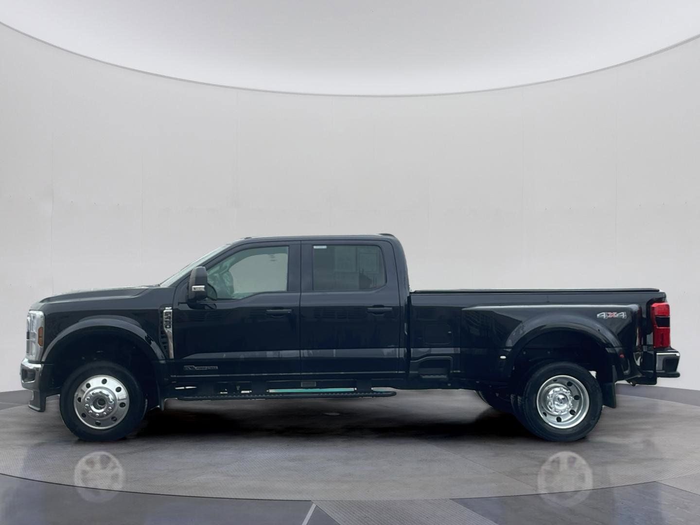 2025 Ford F-450SD XLT DRW