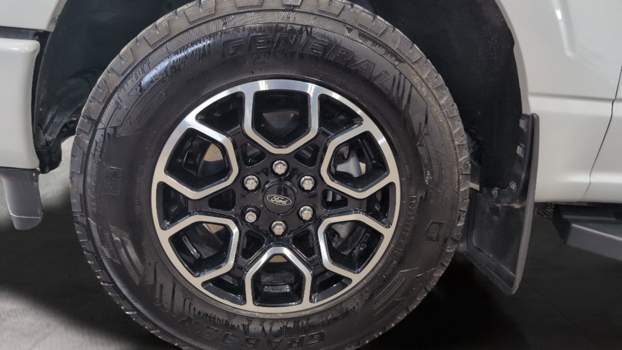 2023 Ford F-150 Base