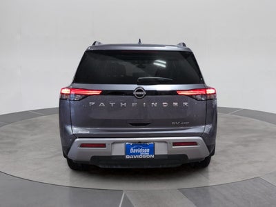 2024 Nissan Pathfinder SV