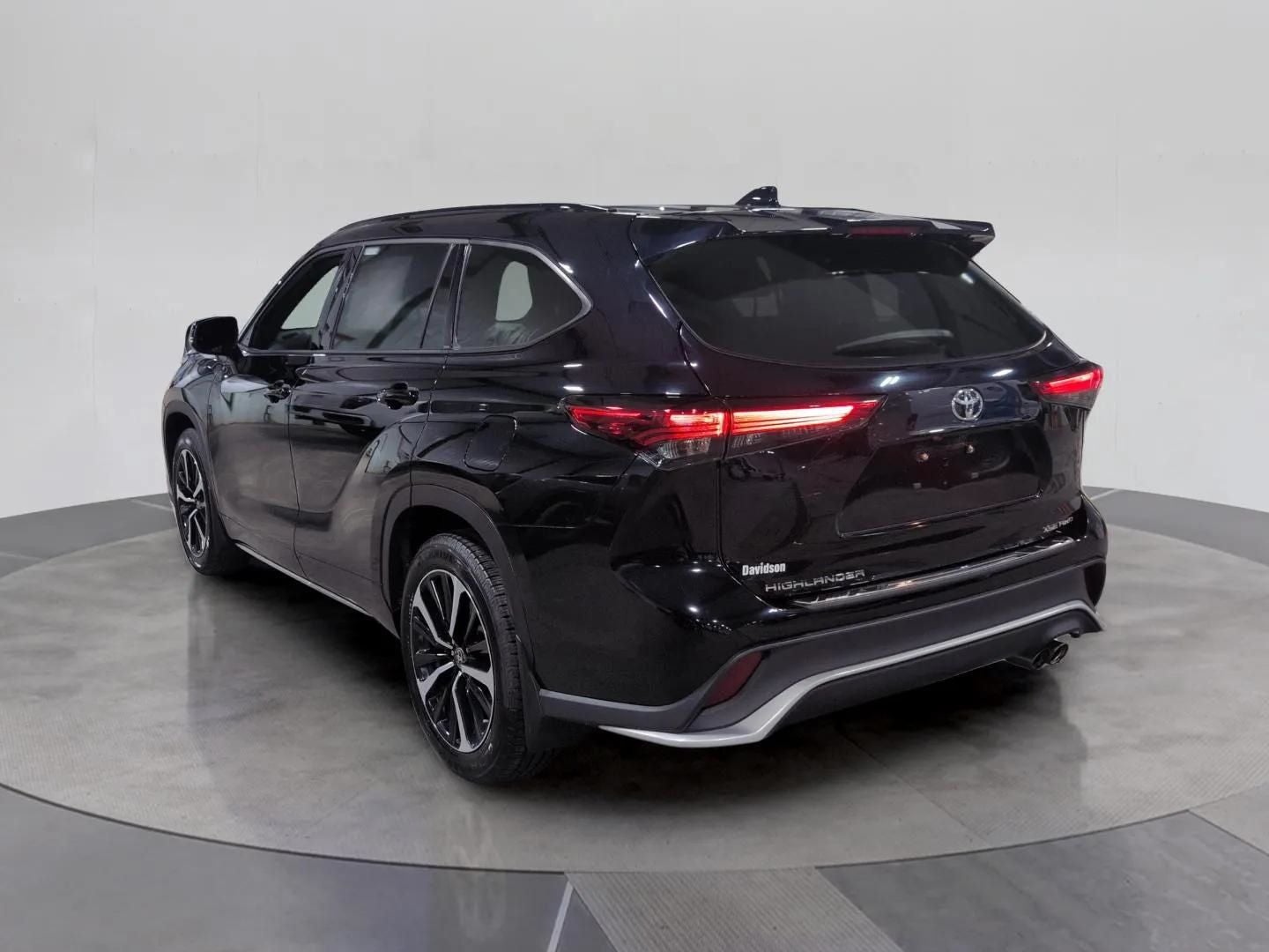2022 Toyota Highlander XSE