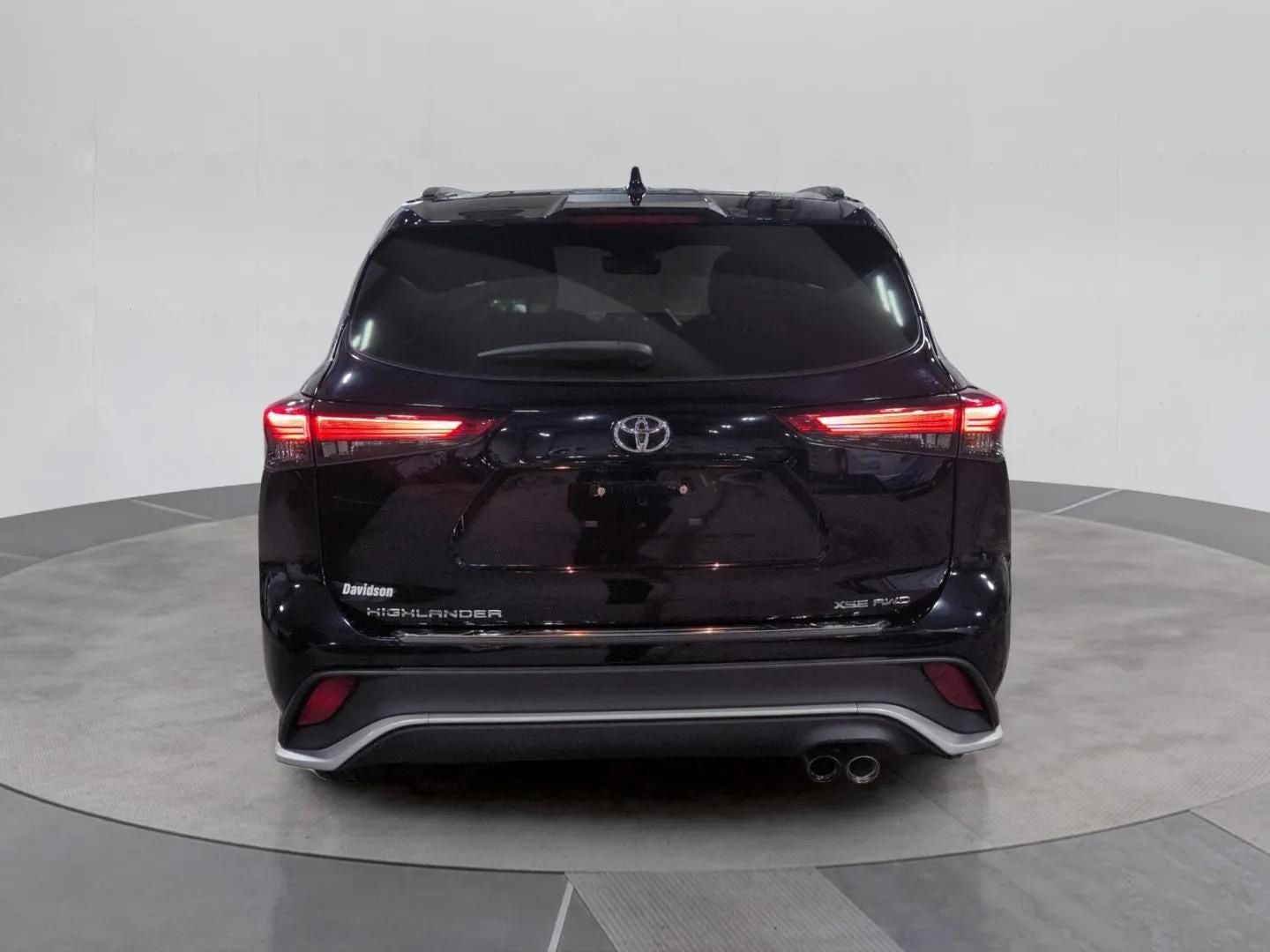 2022 Toyota Highlander XSE