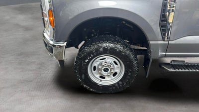 2025 Ford Super Duty F-350 SRW XL