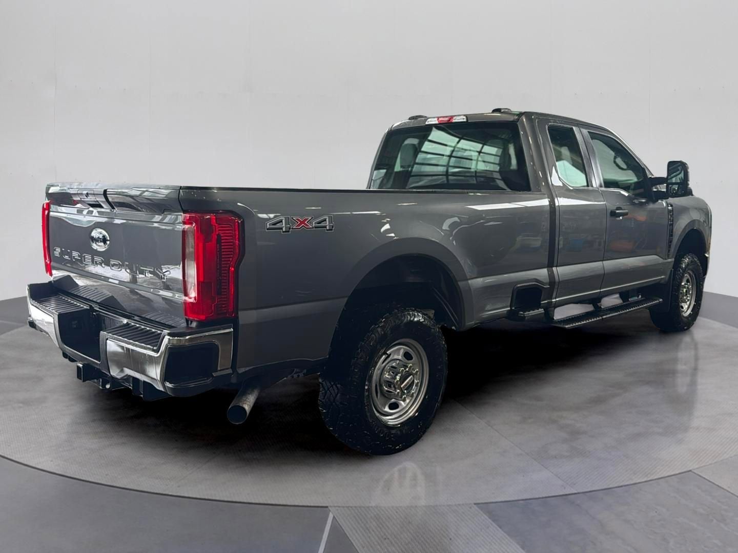 2025 Ford Super Duty F-350 SRW XL