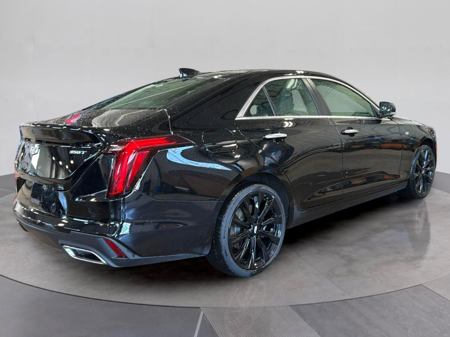 2023 Cadillac CT4 Luxury