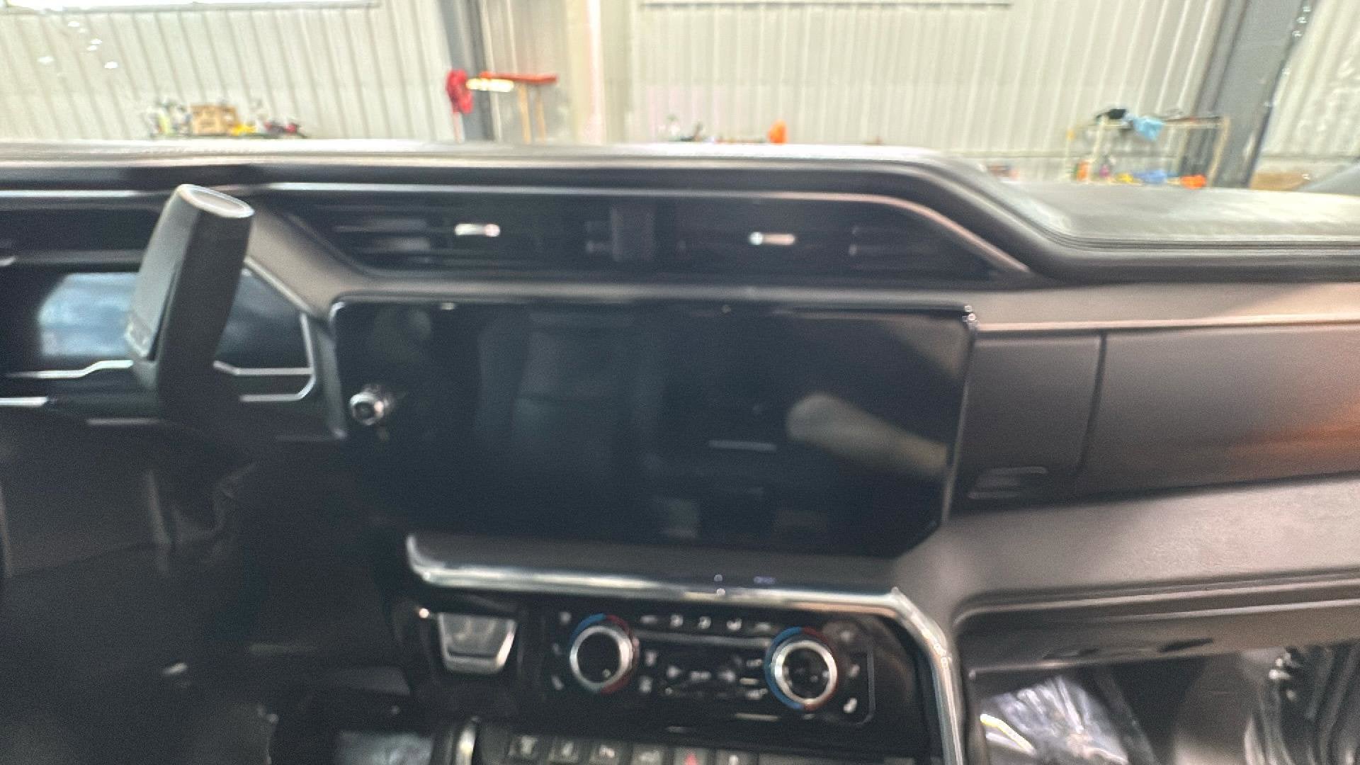 2024 GMC Sierra 3500 HD Denali