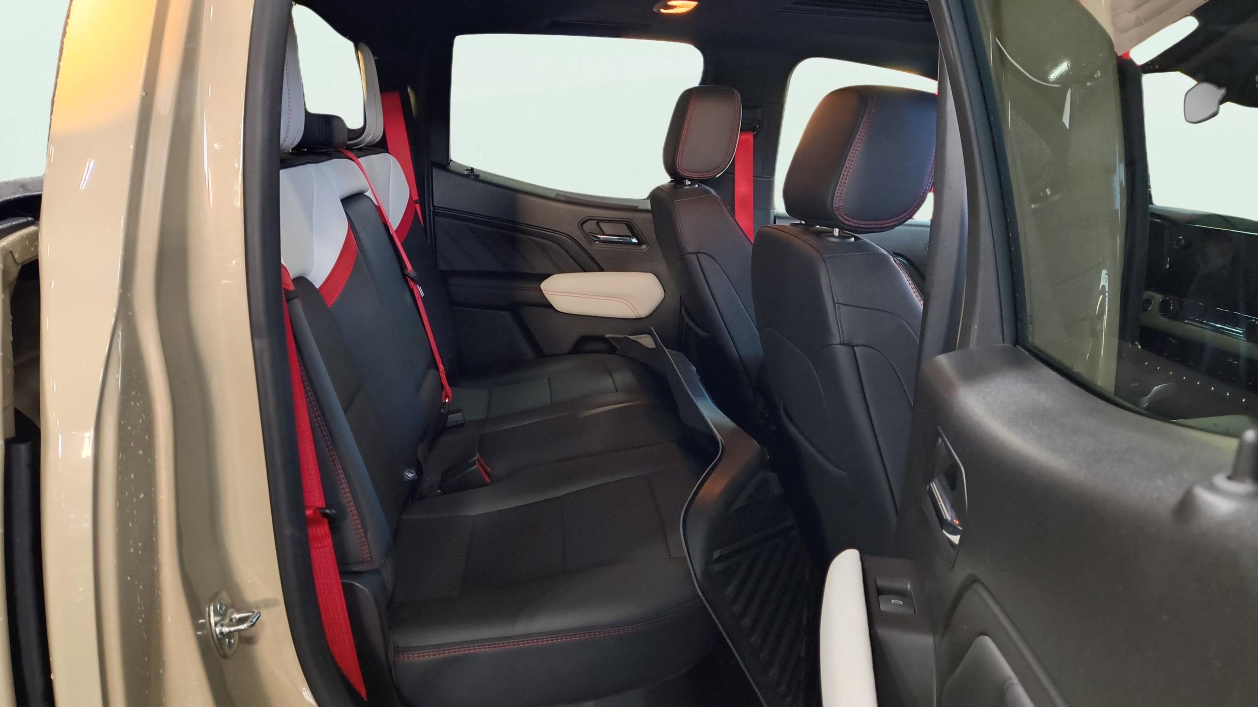 2024 GMC Canyon AT4X