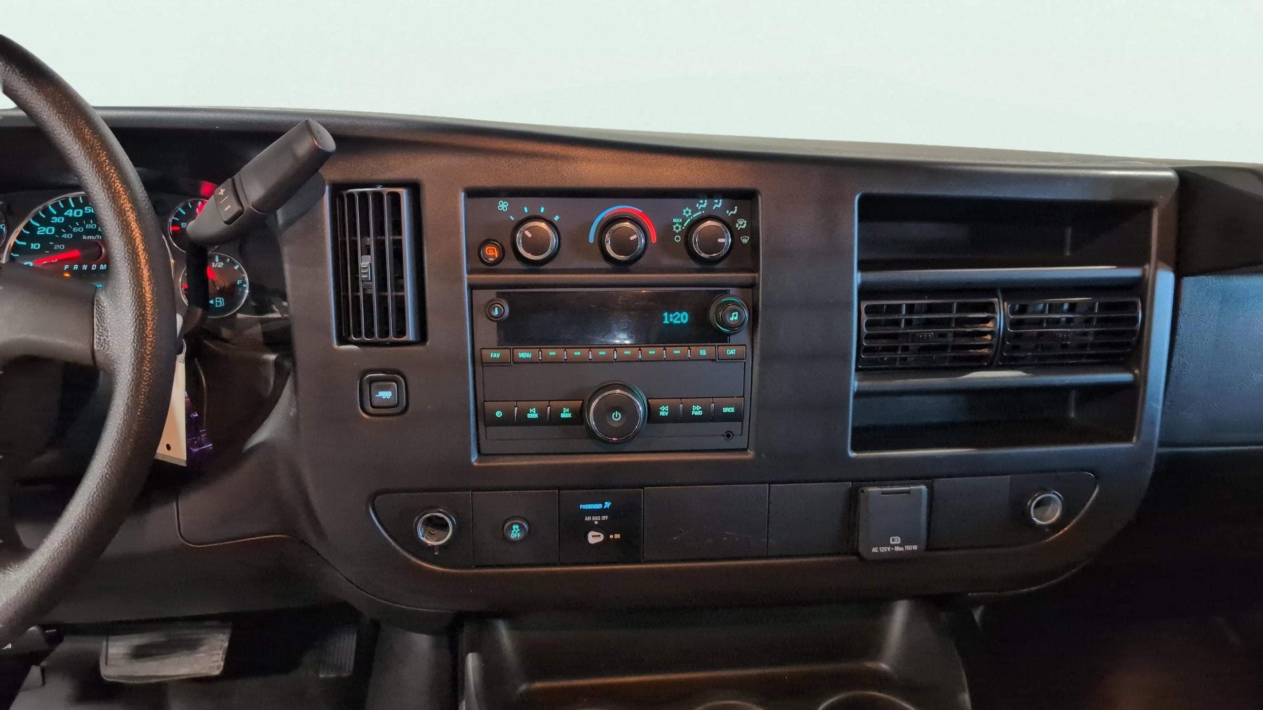 2024 Chevrolet Express Cargo 2500 WT