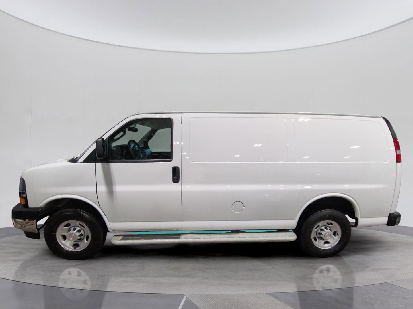 2024 Chevrolet Express Cargo 2500 WT