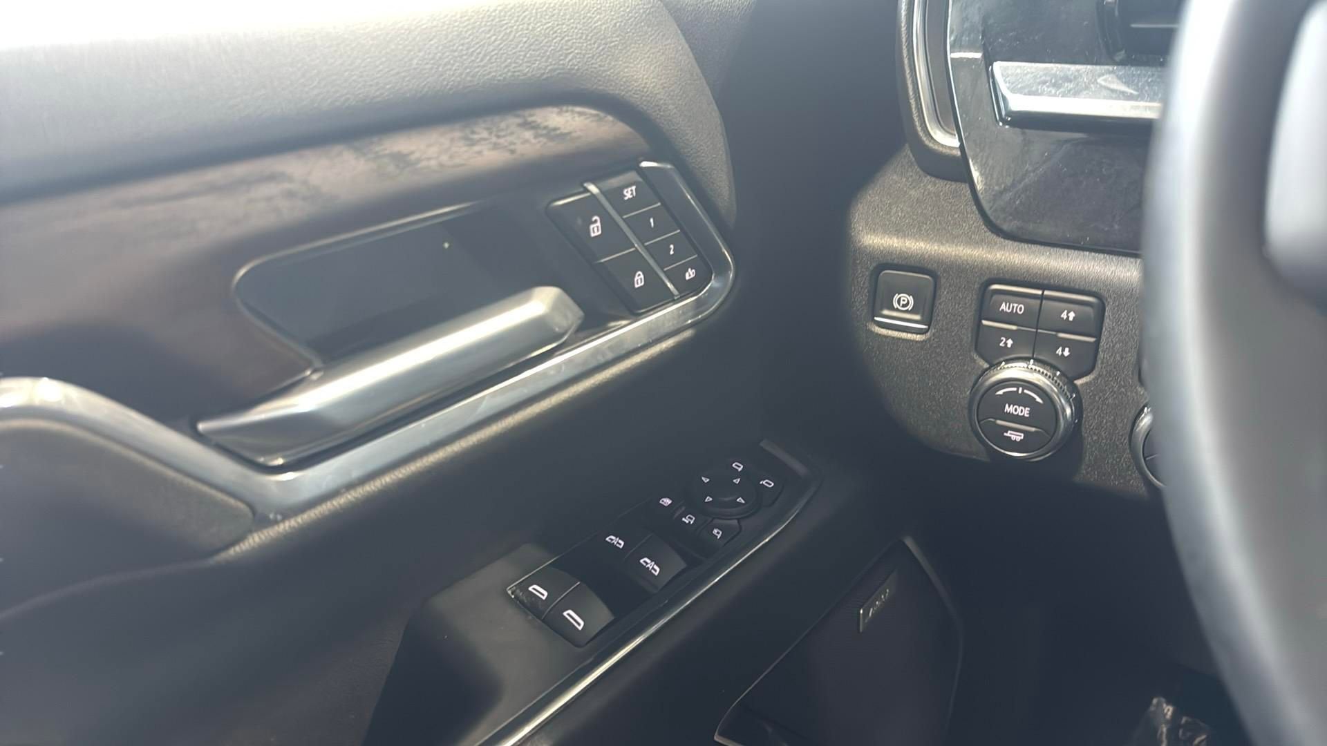 2025 GMC Sierra 3500 HD SLT