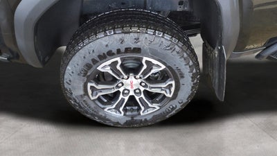2025 GMC Canyon AT4