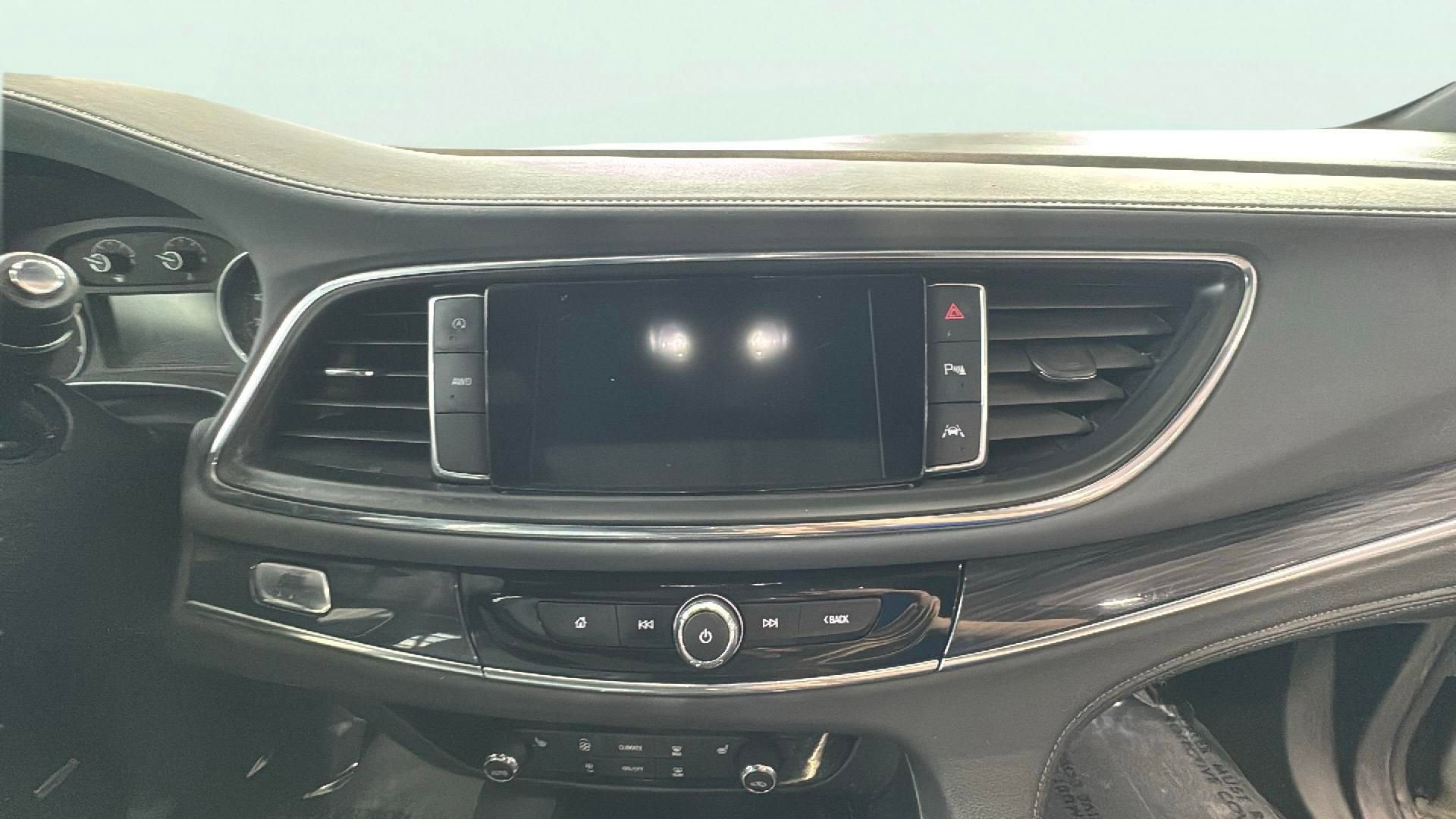 2022 Buick Enclave Essence