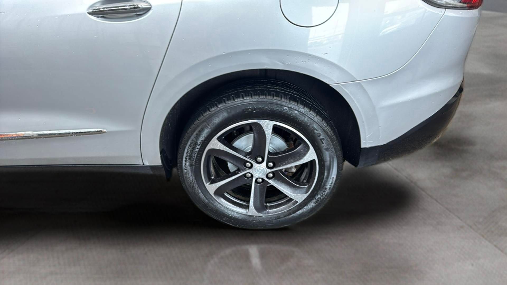 2022 Buick Enclave Essence