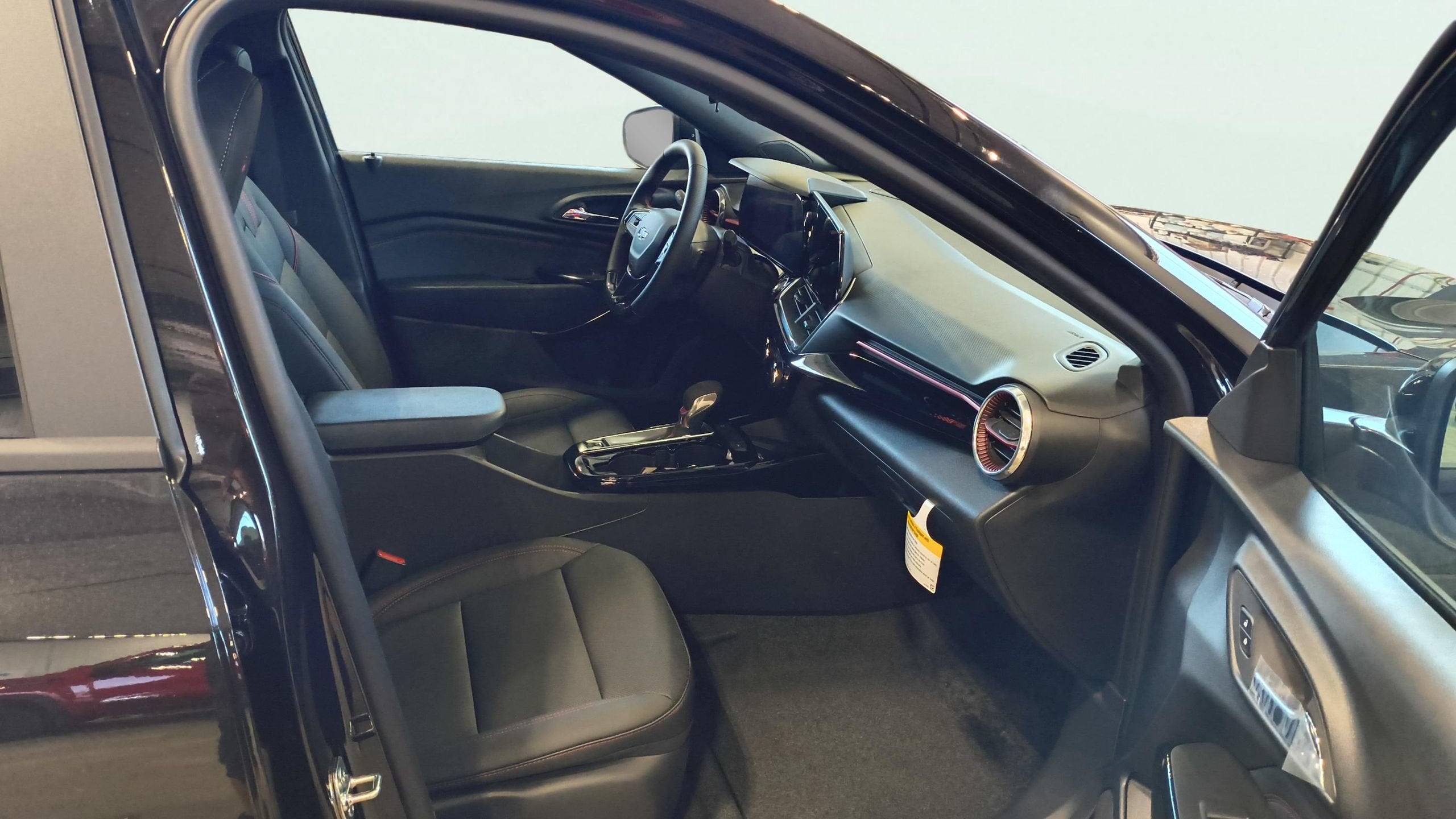 2026 Chevrolet Trax RS - Photo 16