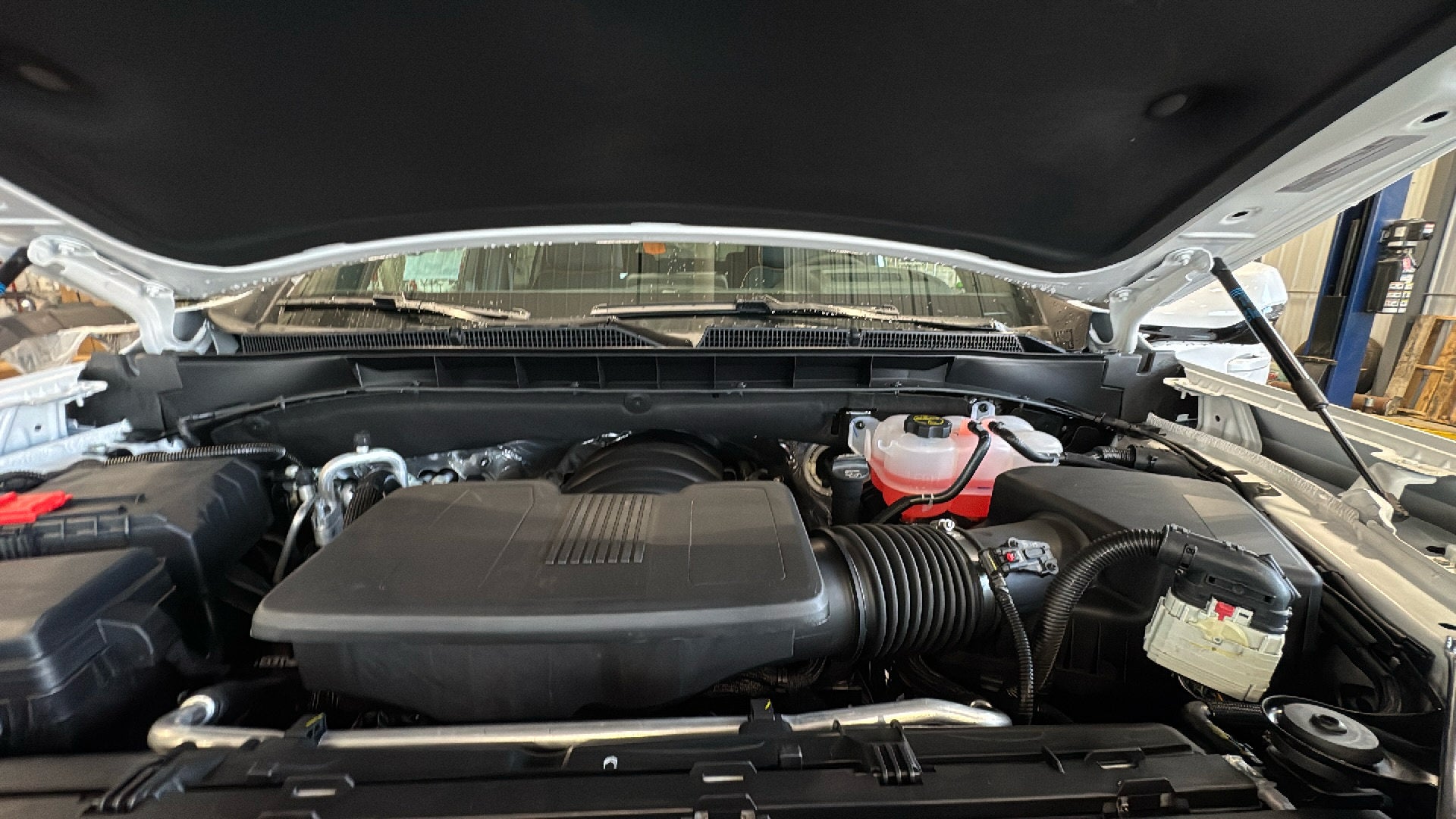 2024 GMC Yukon XL AT4