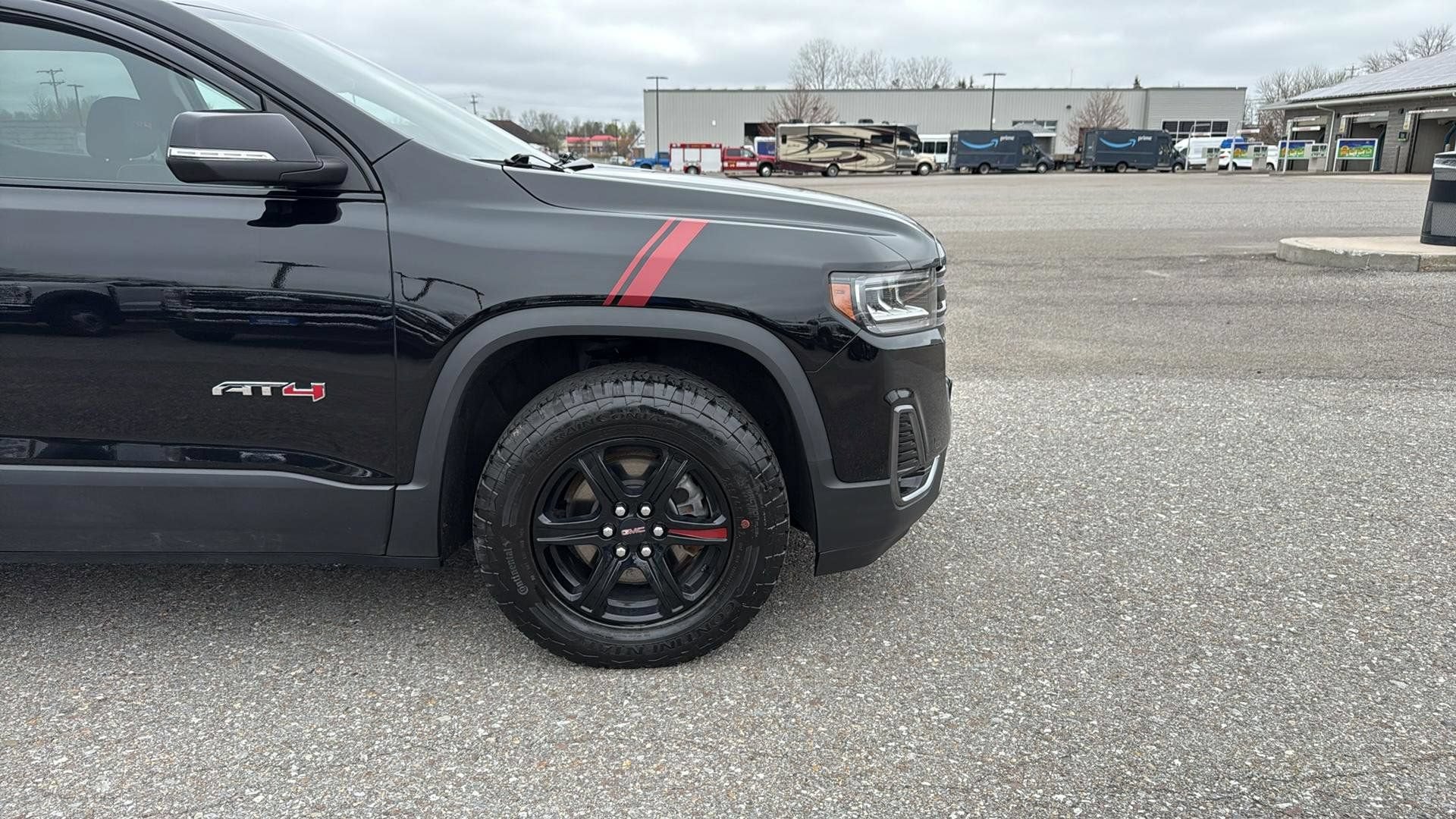 2023 GMC Acadia AT4