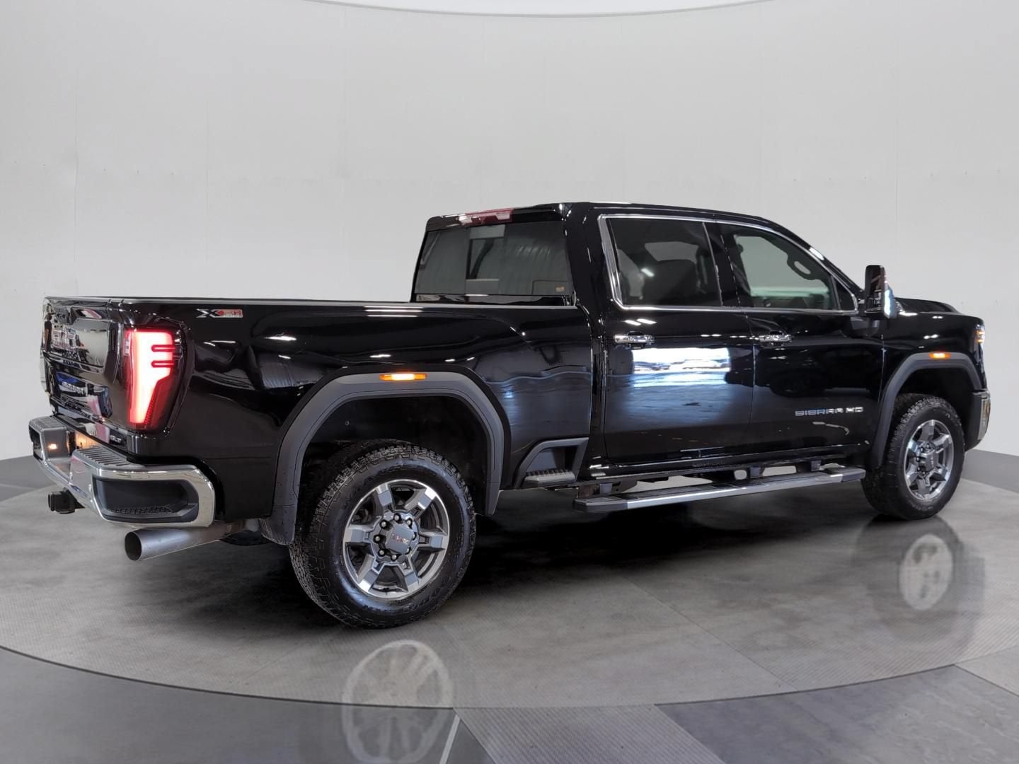 2025 GMC Sierra 3500 HD SLT