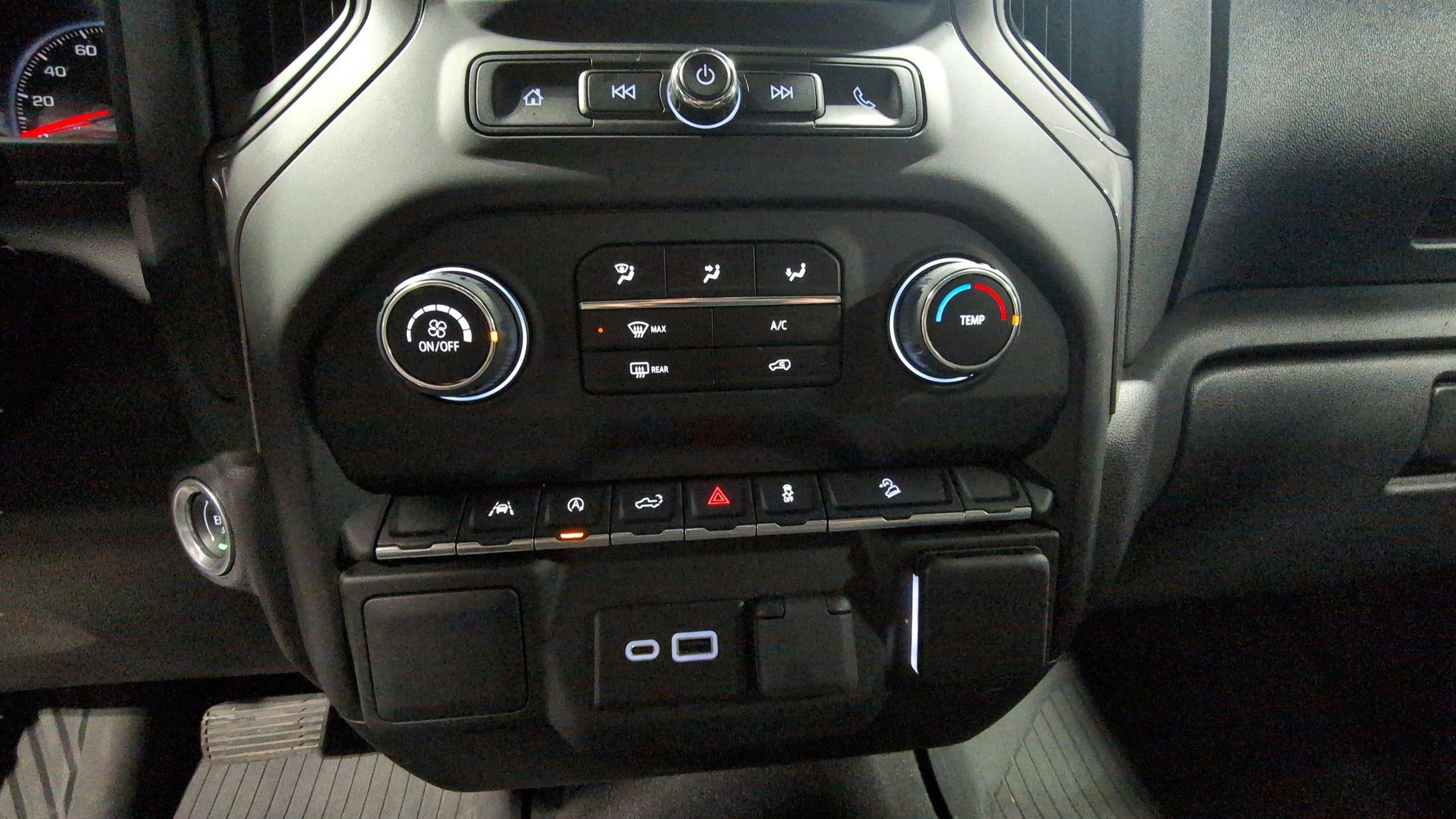 2023 Chevrolet Silverado 1500 Custom Trail Boss